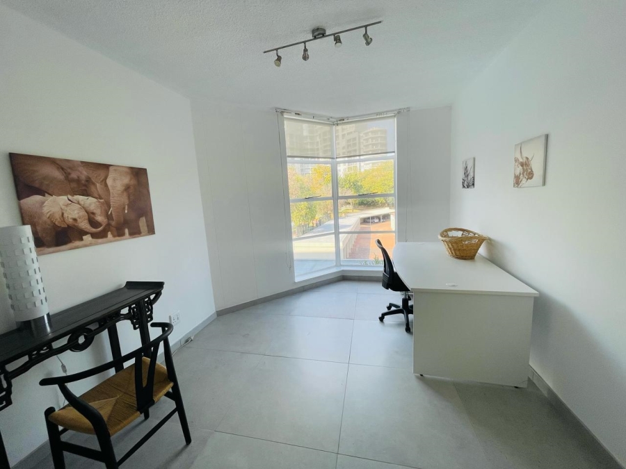 To Let 3 Bedroom Property for Rent in Sandhurst Gauteng