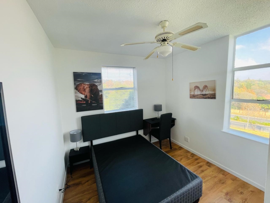 To Let 3 Bedroom Property for Rent in Sandhurst Gauteng