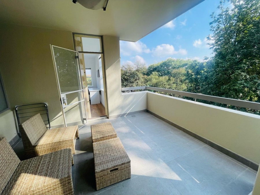 To Let 3 Bedroom Property for Rent in Sandhurst Gauteng