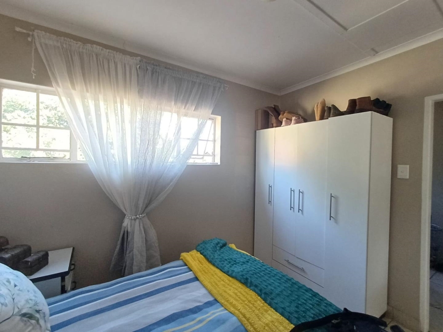 To Let 2 Bedroom Property for Rent in Blairgowrie Gauteng