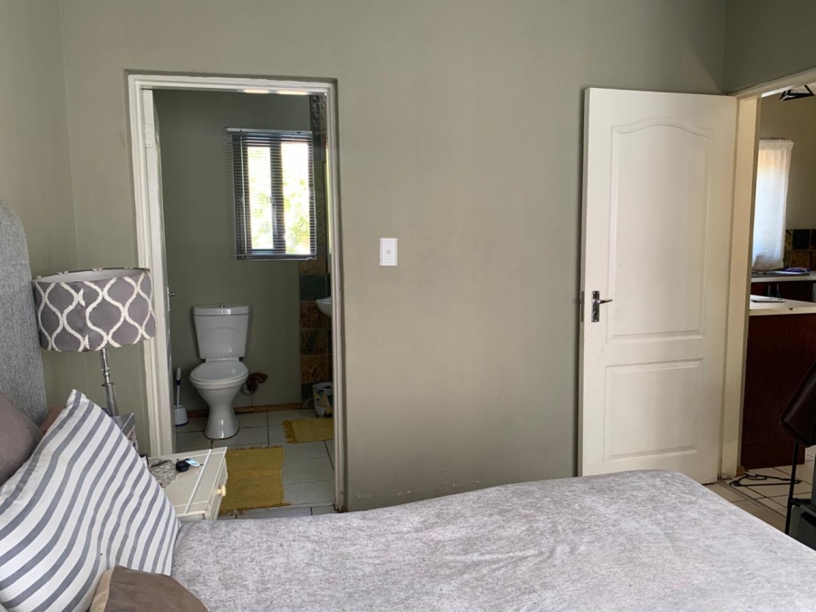 2 Bedroom Property for Sale in Honeydew Gauteng
