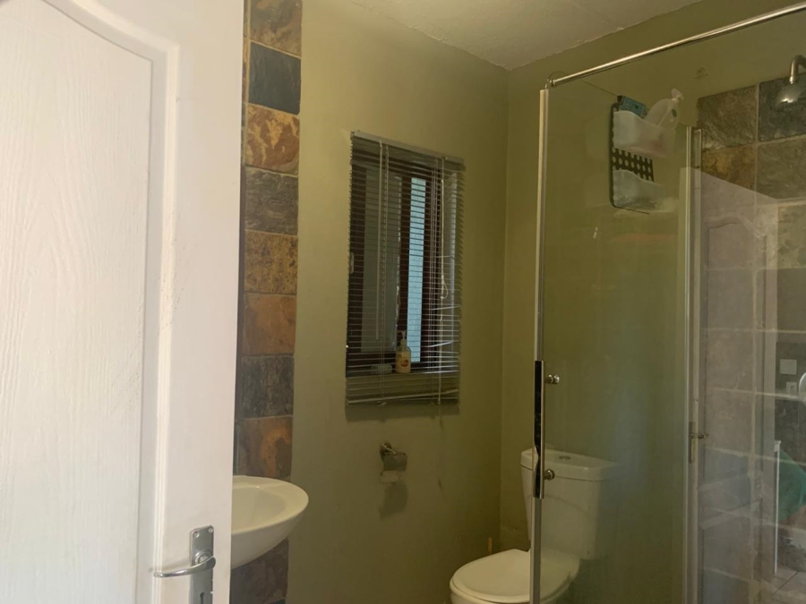 2 Bedroom Property for Sale in Honeydew Gauteng