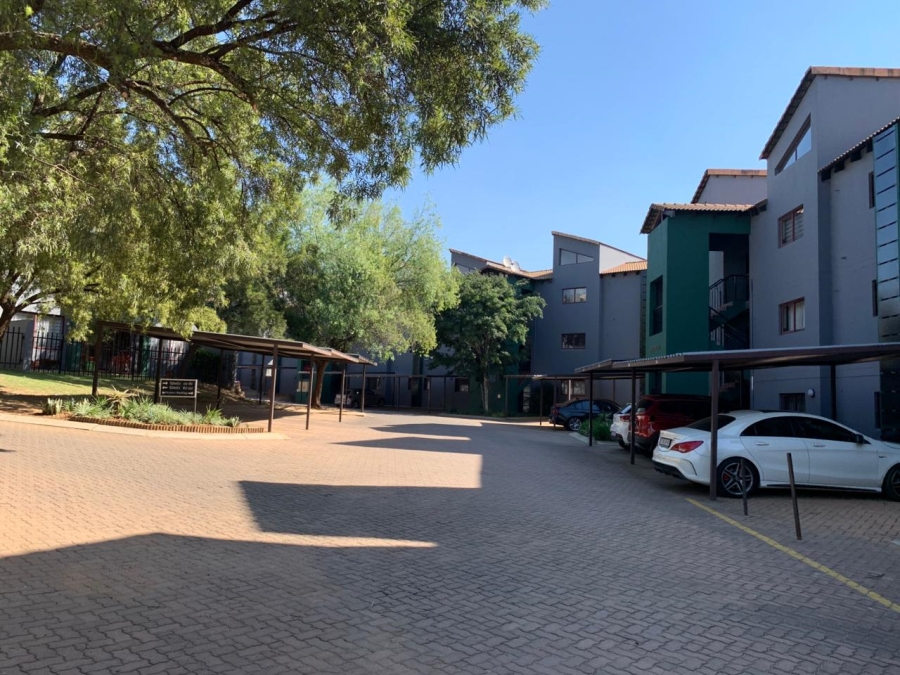 2 Bedroom Property for Sale in Honeydew Gauteng