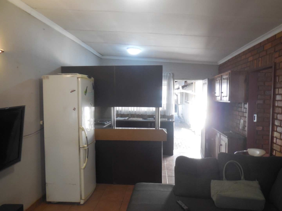 2 Bedroom Property for Sale in East Lynne Gauteng