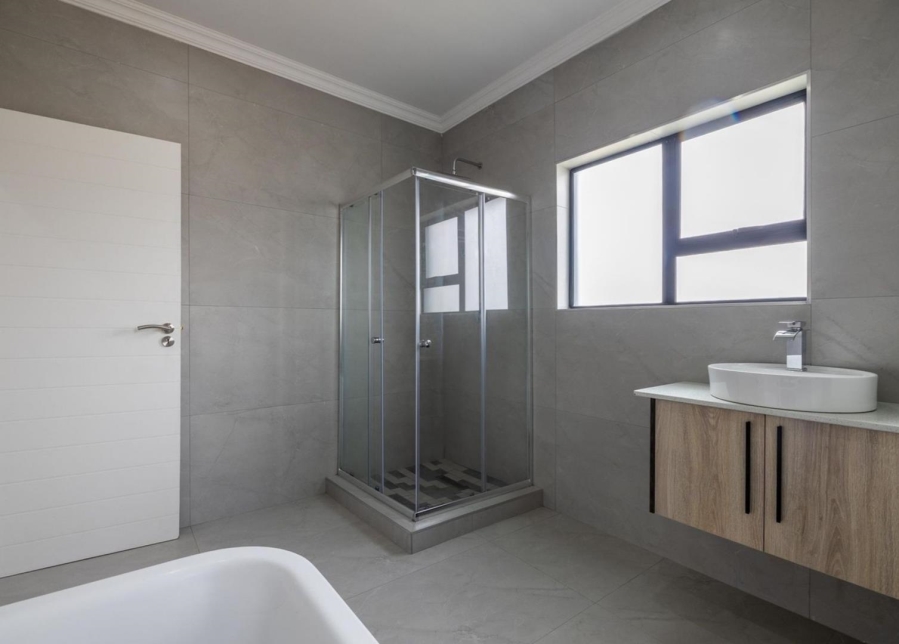 4 Bedroom Property for Sale in Six Fountains Residential Estate Gauteng
