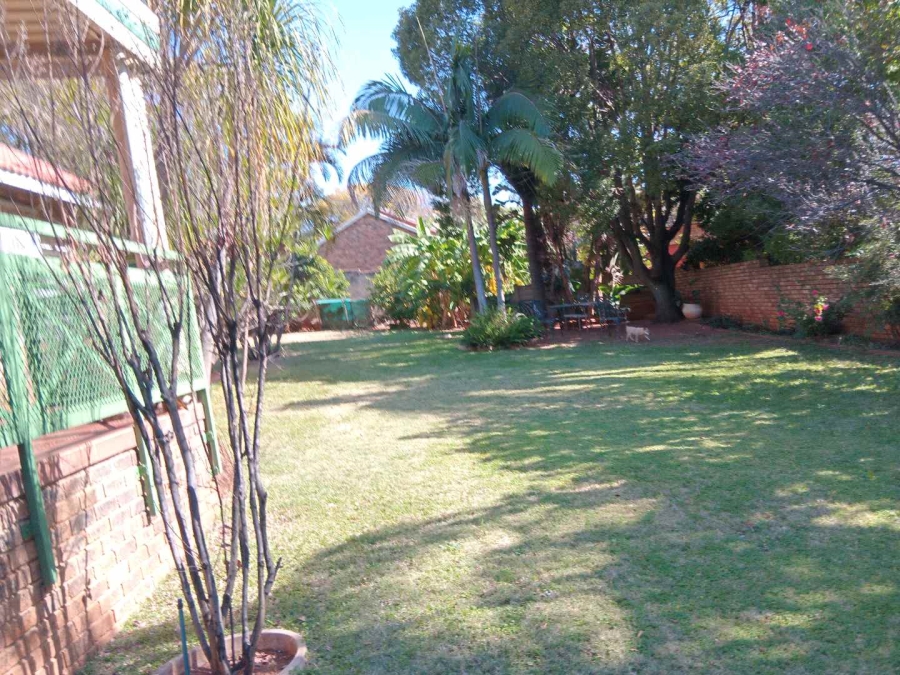 4 Bedroom Property for Sale in Ninapark Gauteng