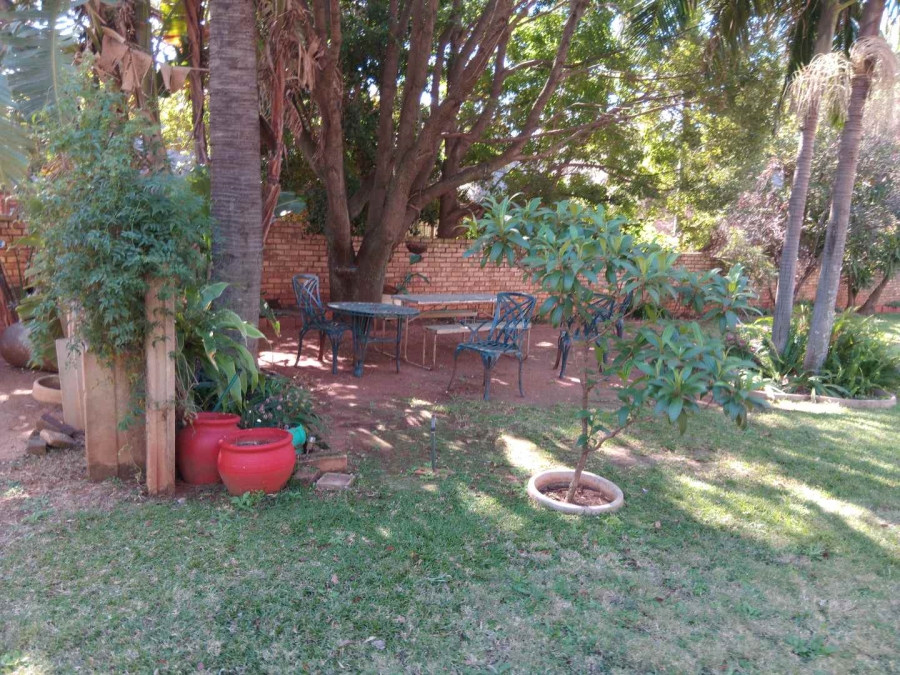 4 Bedroom Property for Sale in Ninapark Gauteng