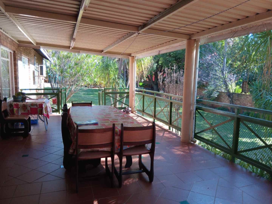 4 Bedroom Property for Sale in Ninapark Gauteng