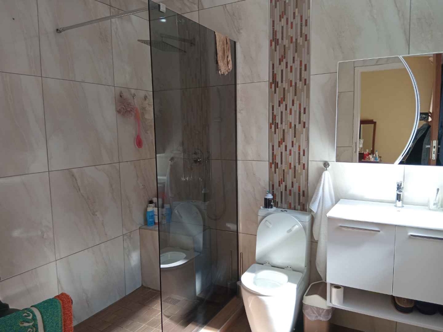 4 Bedroom Property for Sale in Ninapark Gauteng