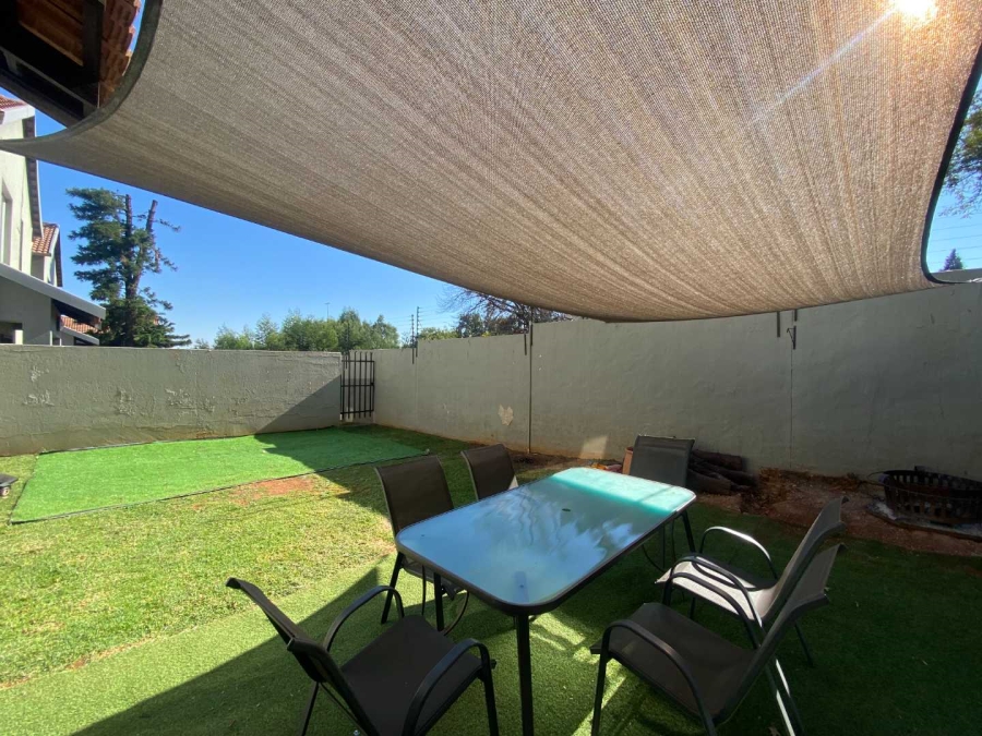 To Let 3 Bedroom Property for Rent in Fairland Gauteng