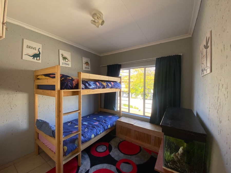 To Let 3 Bedroom Property for Rent in Fairland Gauteng