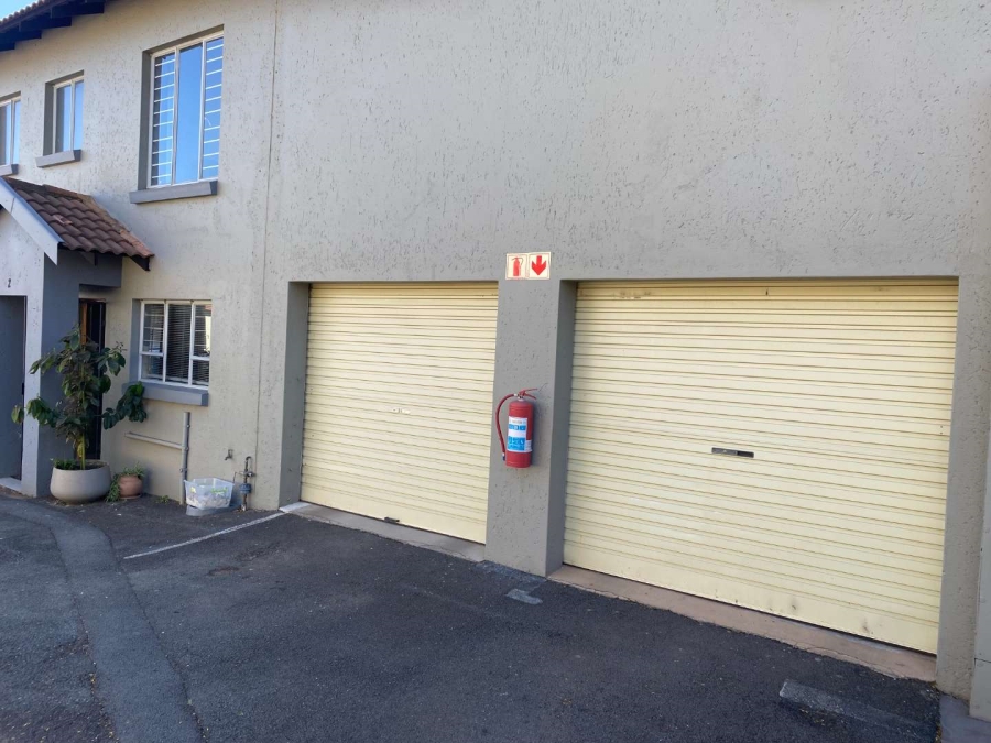 To Let 3 Bedroom Property for Rent in Fairland Gauteng
