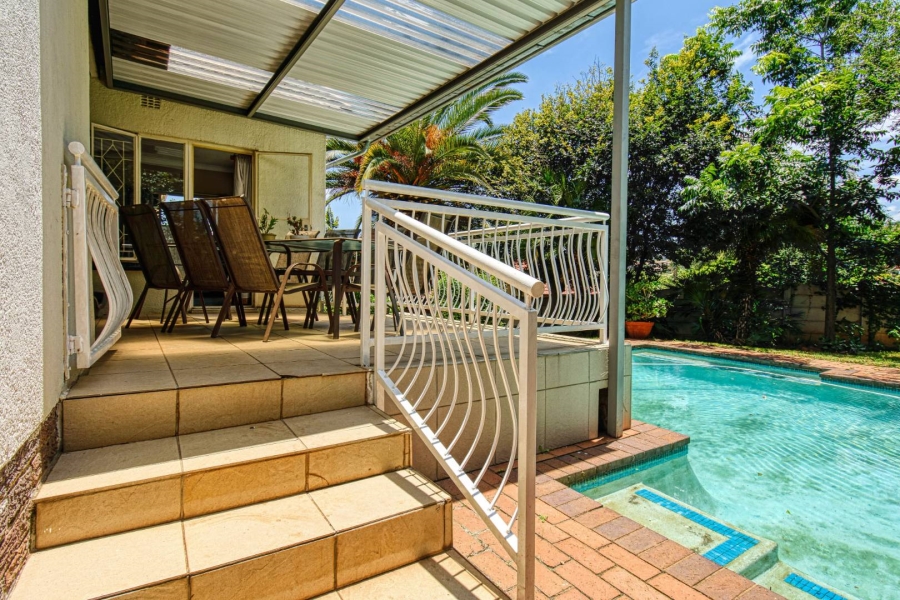 3 Bedroom Property for Sale in Mondeor Gauteng