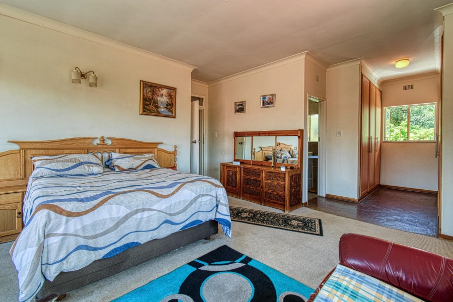 3 Bedroom Property for Sale in Mondeor Gauteng