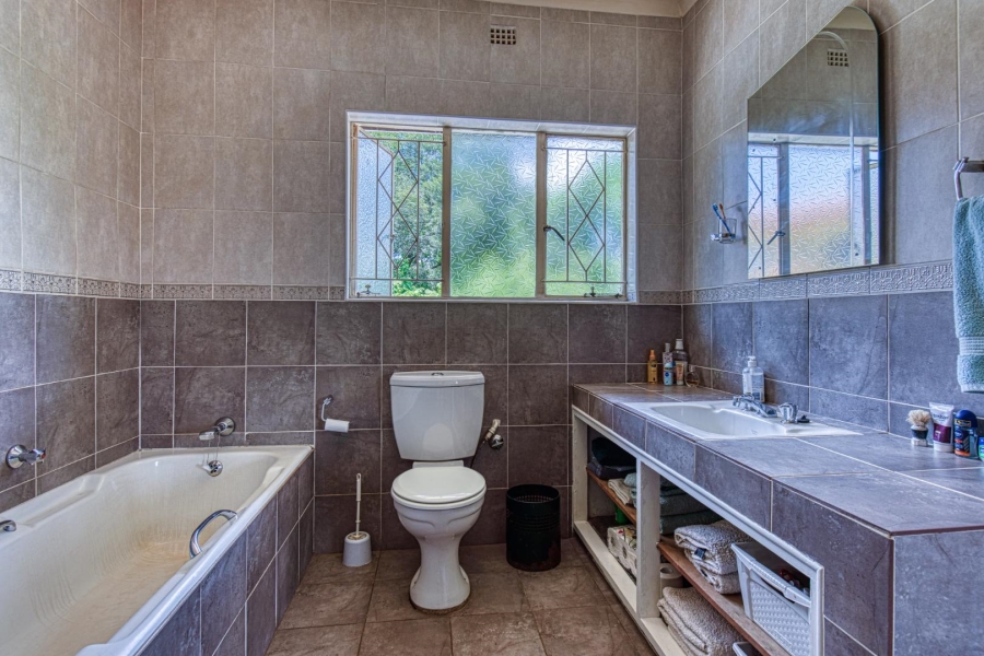 3 Bedroom Property for Sale in Mondeor Gauteng