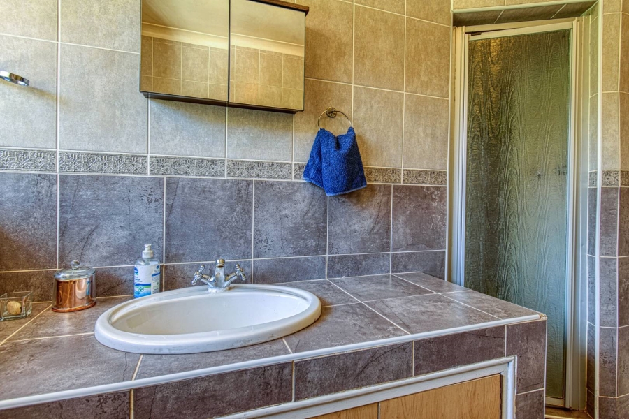 3 Bedroom Property for Sale in Mondeor Gauteng