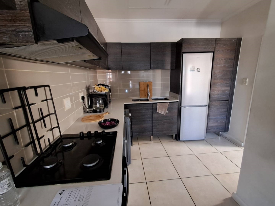1 Bedroom Property for Sale in Oakdene Gauteng