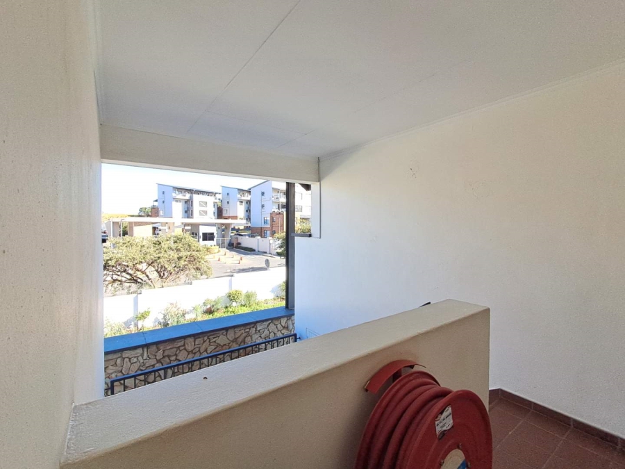 1 Bedroom Property for Sale in Oakdene Gauteng