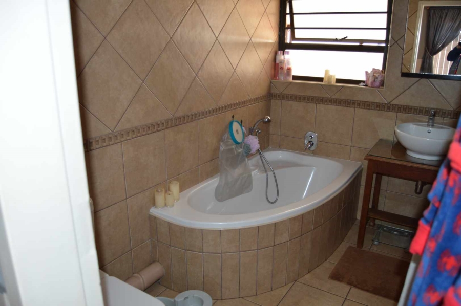 3 Bedroom Property for Sale in Florentia Gauteng