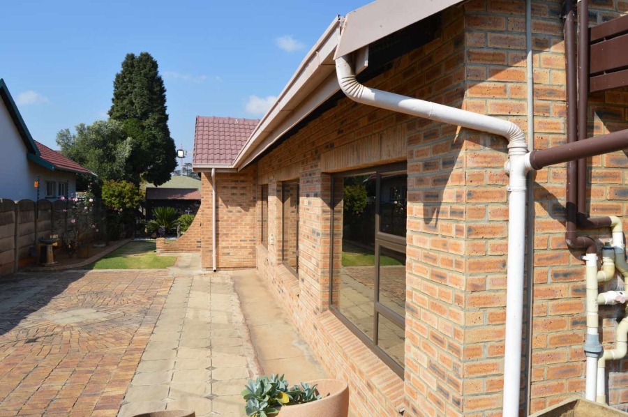 3 Bedroom Property for Sale in Florentia Gauteng