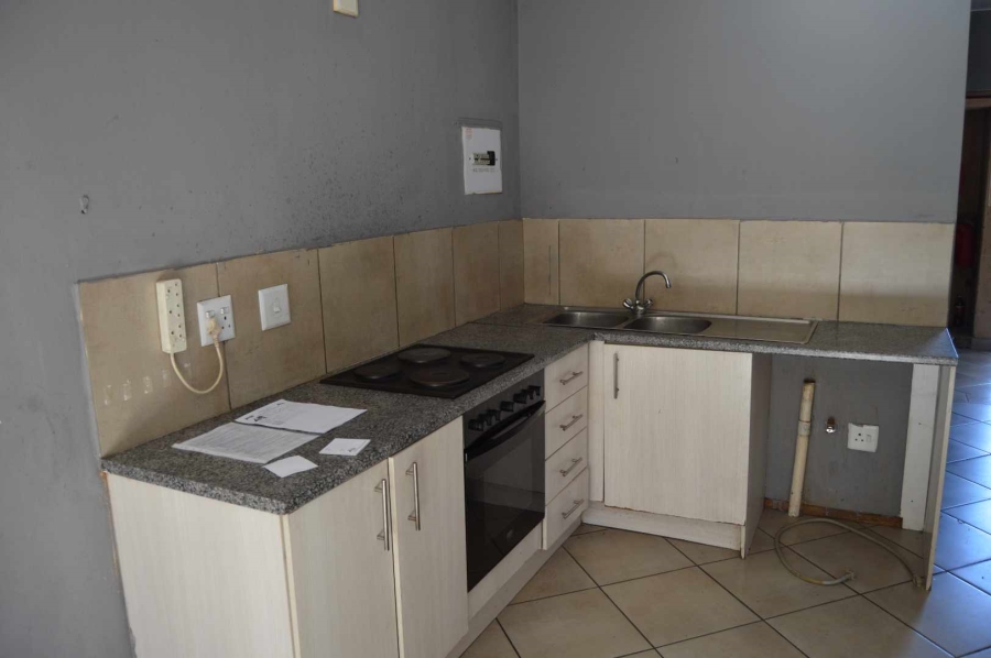 2 Bedroom Property for Sale in Albertsdal Gauteng