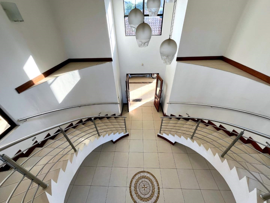6 Bedroom Property for Sale in Mooikloof Gauteng
