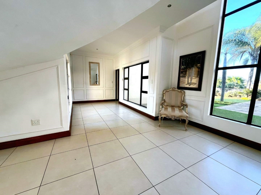 6 Bedroom Property for Sale in Mooikloof Gauteng