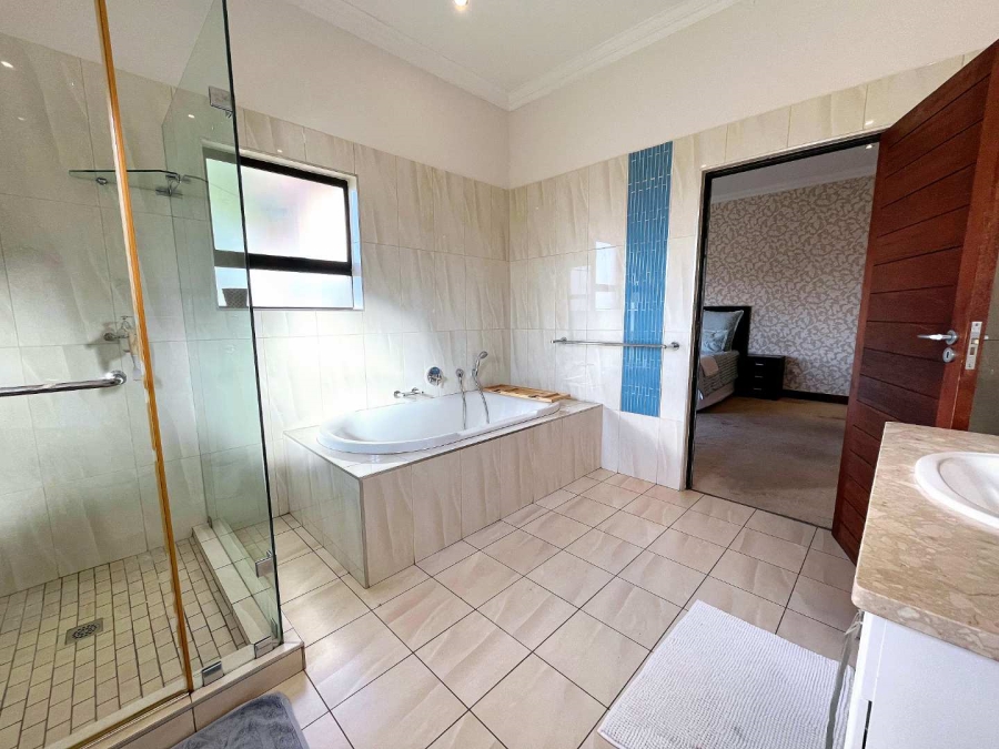 6 Bedroom Property for Sale in Mooikloof Gauteng