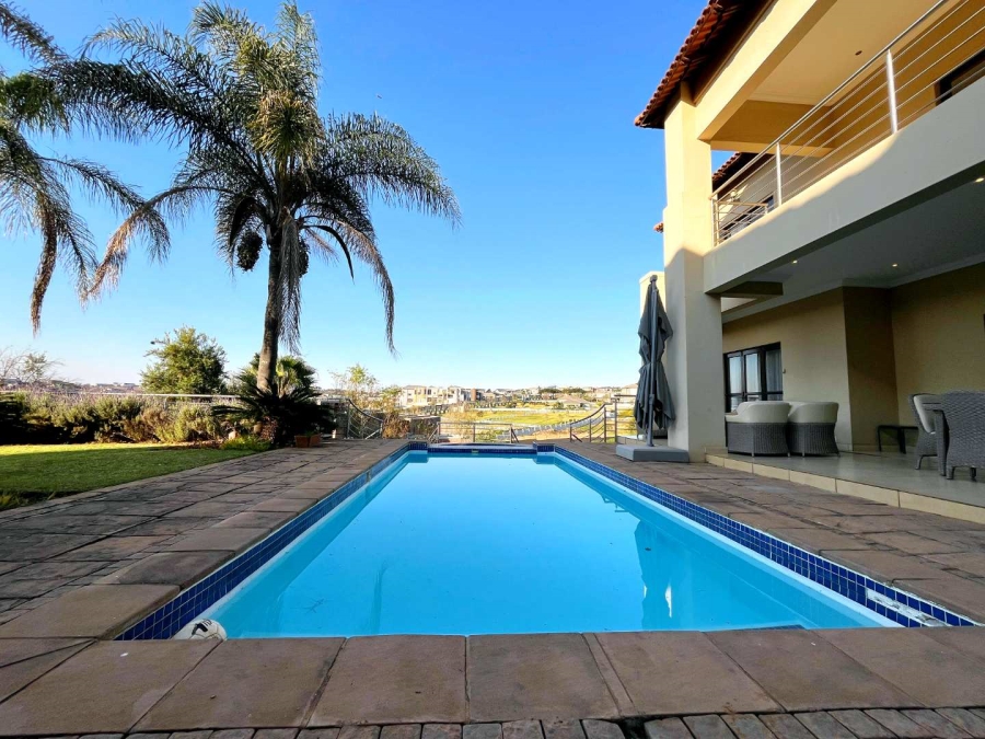6 Bedroom Property for Sale in Mooikloof Gauteng
