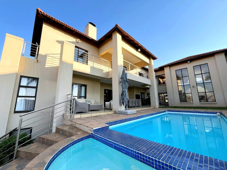 6 Bedroom Property for Sale in Mooikloof Gauteng