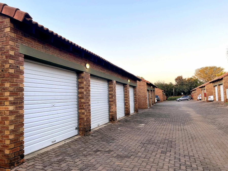 2 Bedroom Property for Sale in Equestria Gauteng