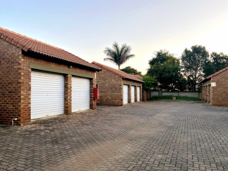 2 Bedroom Property for Sale in Equestria Gauteng
