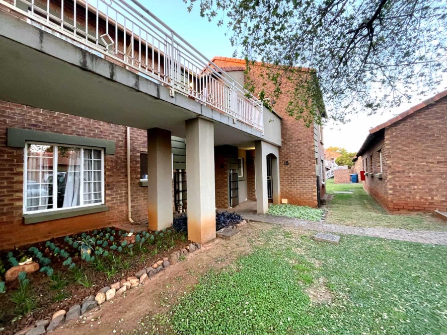 2 Bedroom Property for Sale in Equestria Gauteng