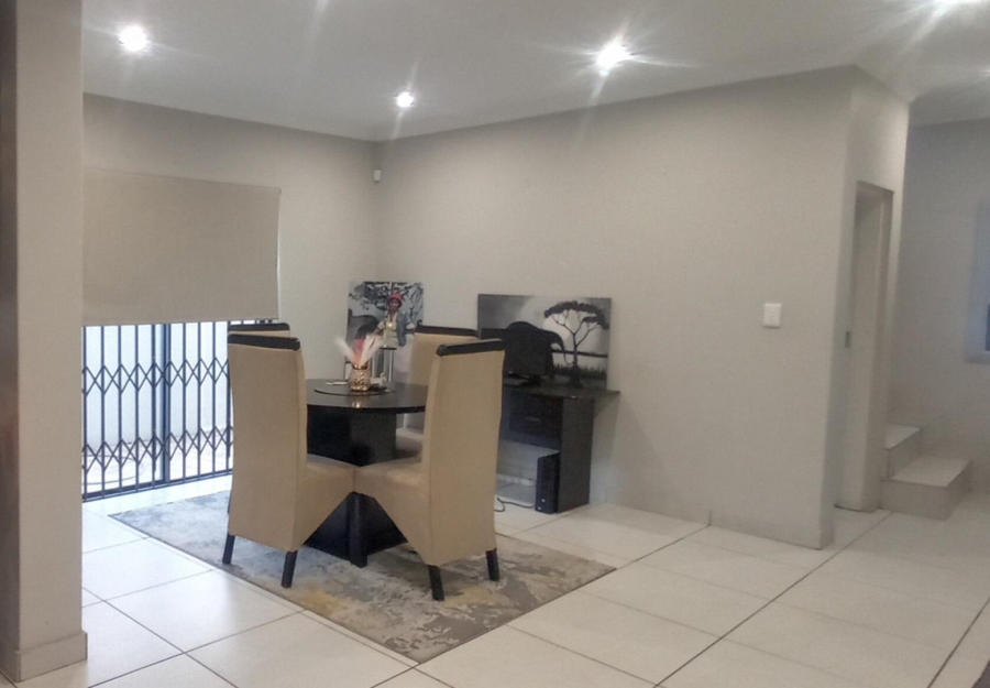 3 Bedroom Property for Sale in Zambezi Manor Lifestyle Estate Gauteng
