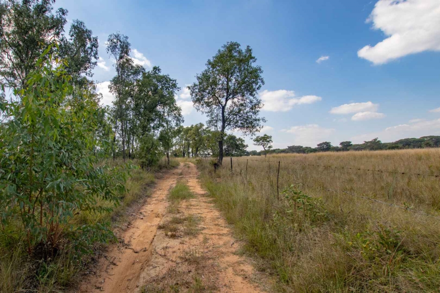 Commercial Property for Sale in De Tweedespruit Gauteng