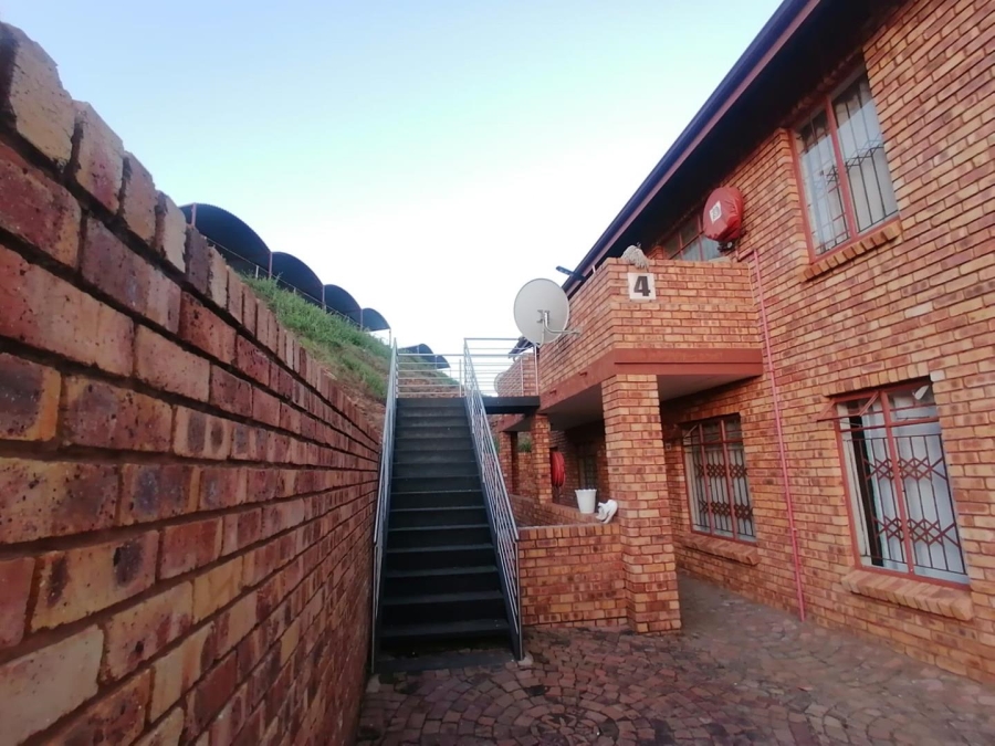 2 Bedroom Property for Sale in Danville Ext 5 Gauteng