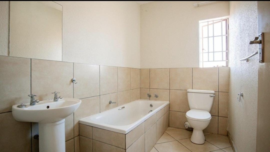 2 Bedroom Property for Sale in Danville Ext 5 Gauteng
