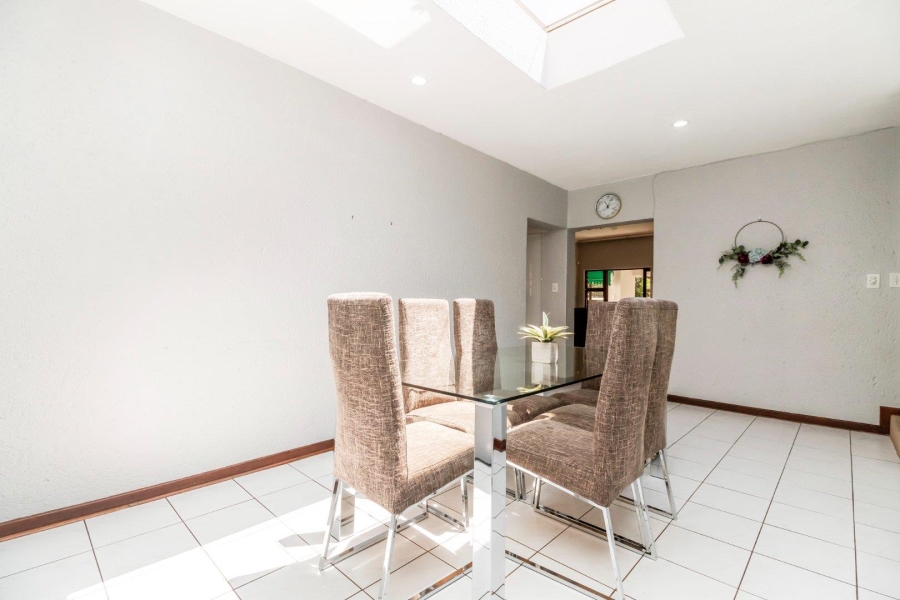 3 Bedroom Property for Sale in Darrenwood Gauteng
