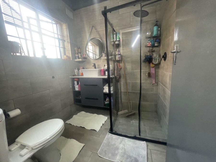 3 Bedroom Property for Sale in Esther Park Gauteng