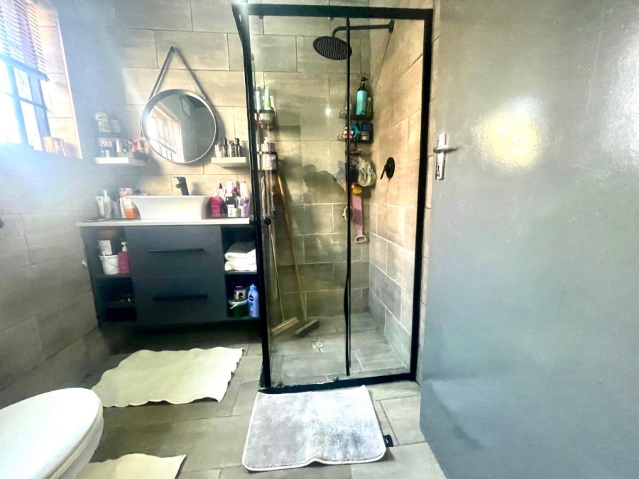 3 Bedroom Property for Sale in Esther Park Gauteng