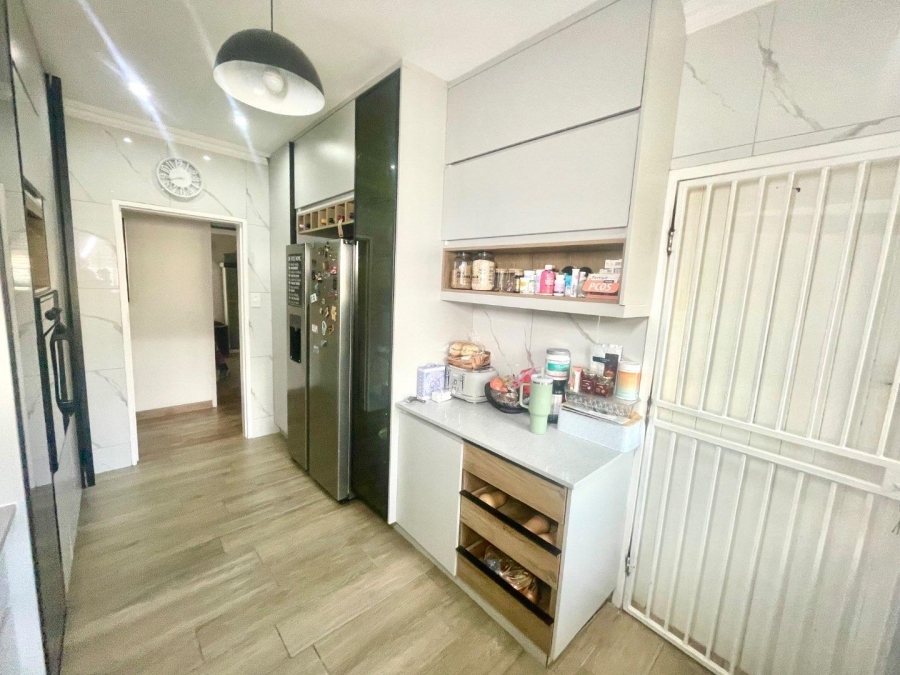 3 Bedroom Property for Sale in Esther Park Gauteng