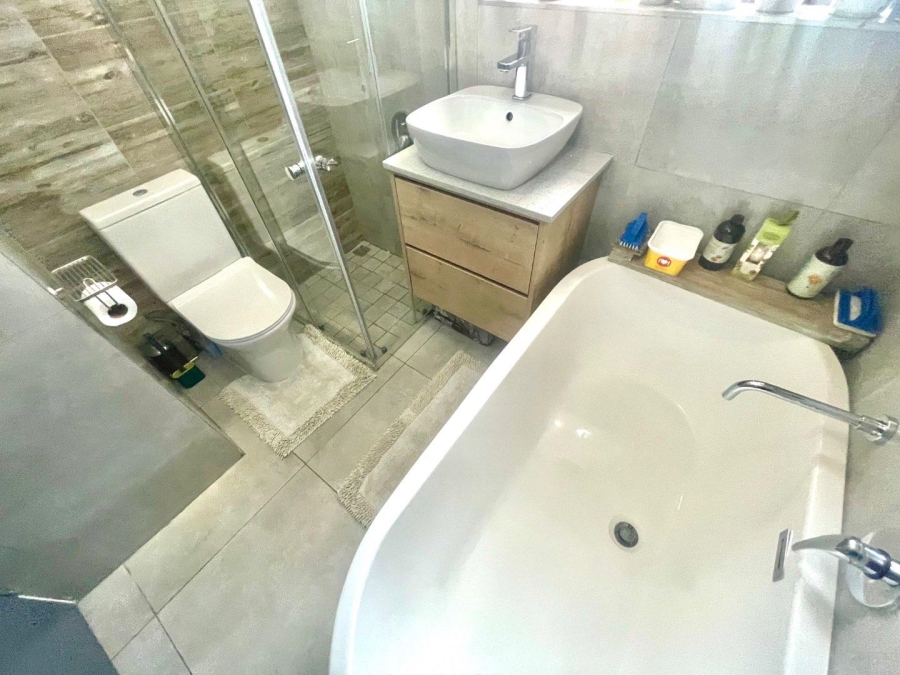 3 Bedroom Property for Sale in Esther Park Gauteng