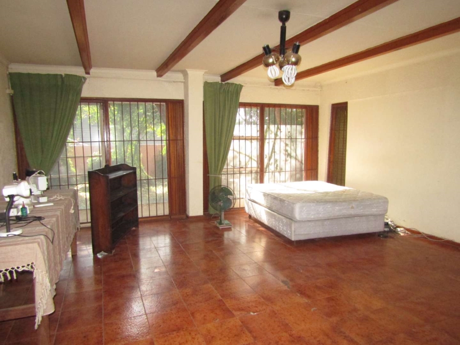 5 Bedroom Property for Sale in Sunningdale Gauteng