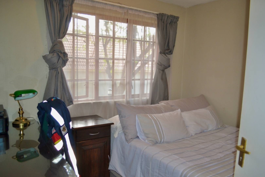To Let 2 Bedroom Property for Rent in Olympus Gauteng