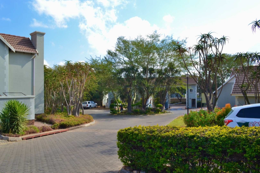 To Let 2 Bedroom Property for Rent in Olympus Gauteng