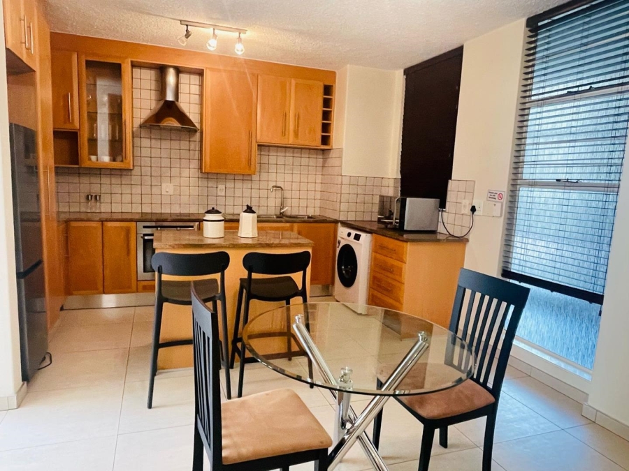 To Let 2 Bedroom Property for Rent in Sandhurst Gauteng
