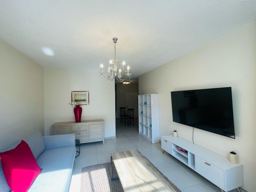 To Let 2 Bedroom Property for Rent in Sandhurst Gauteng