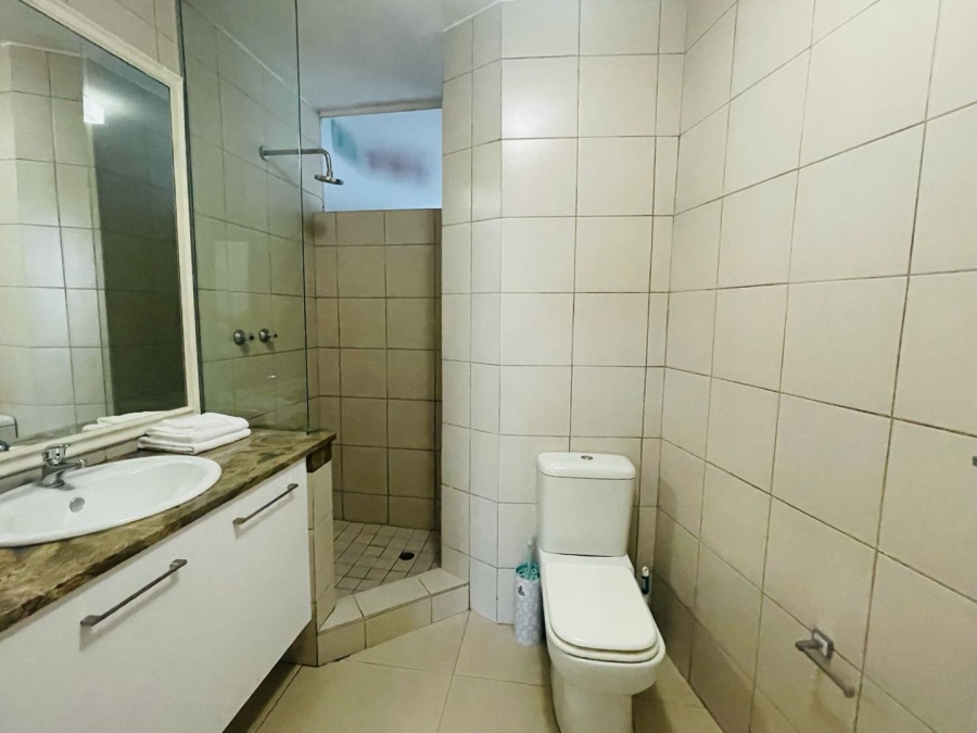 To Let 2 Bedroom Property for Rent in Sandhurst Gauteng