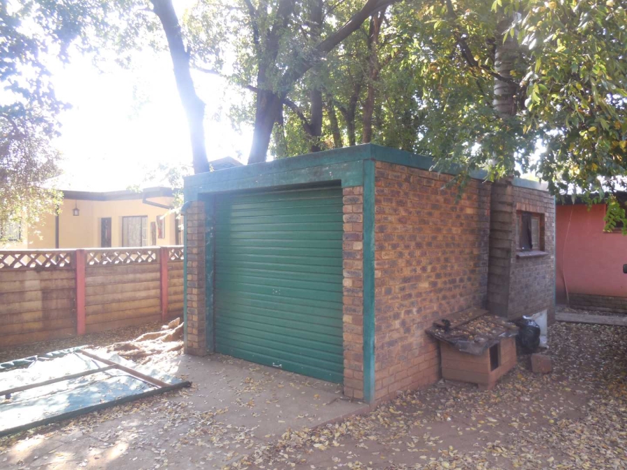 To Let 3 Bedroom Property for Rent in Silverton Gauteng