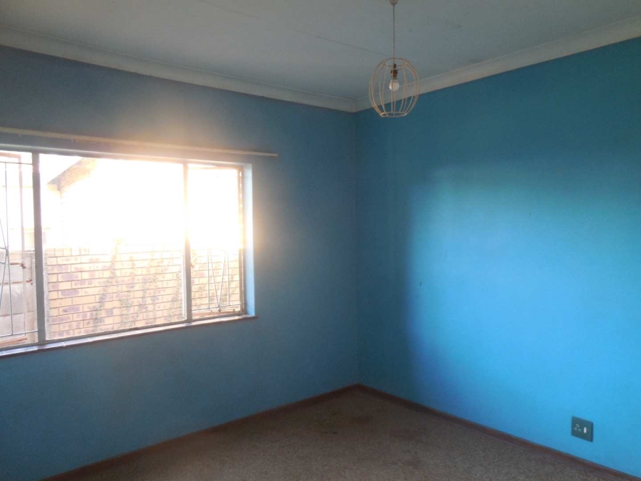 To Let 3 Bedroom Property for Rent in Silverton Gauteng